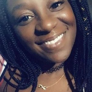 Meet your Posher, Desiree